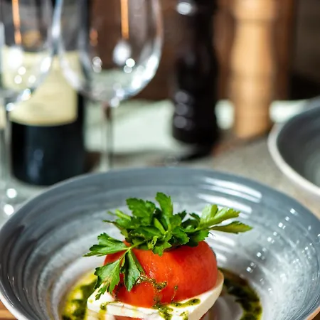 Park Kaylaka Hotel 4*